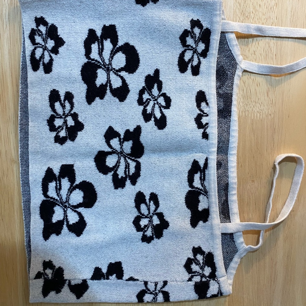 Floral Knit Tank Top - Picture 4 of 4